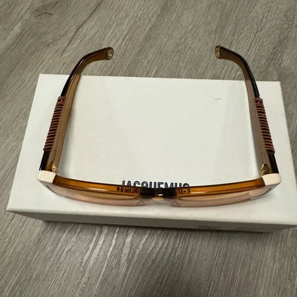 Jacquemus Les Lunettes 97 Sunglasses - Picture 9 of 10